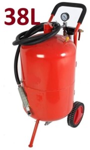 Piaskarka syfonowa mobilna 38 L + dysze 